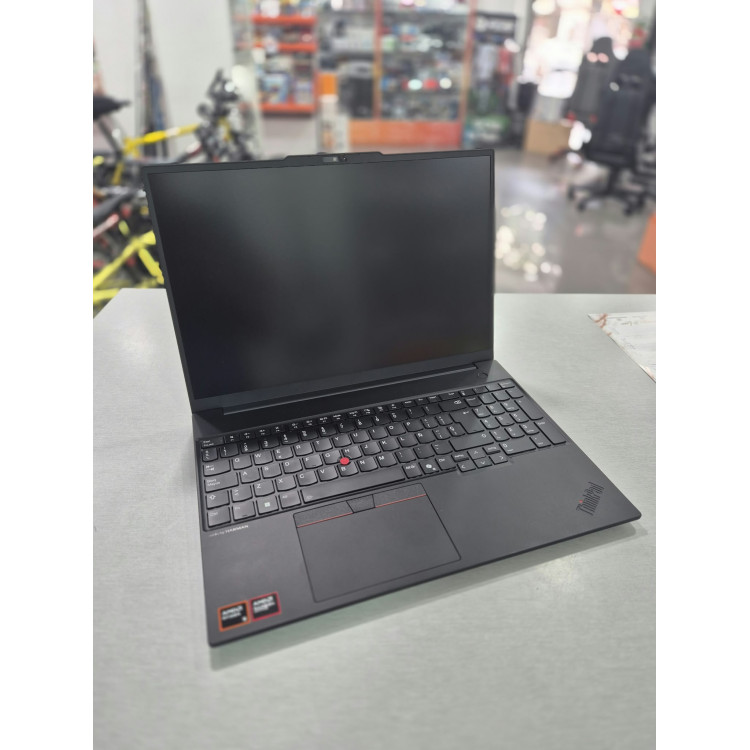 Portátil Lenovo Thinkpad E16 Gen 3 Negro